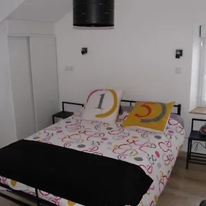 https://les-capucines-1.hotels-rhonealpes.com