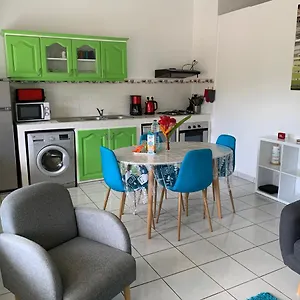 https://les-lianes-de-jade.comcaribbean.com